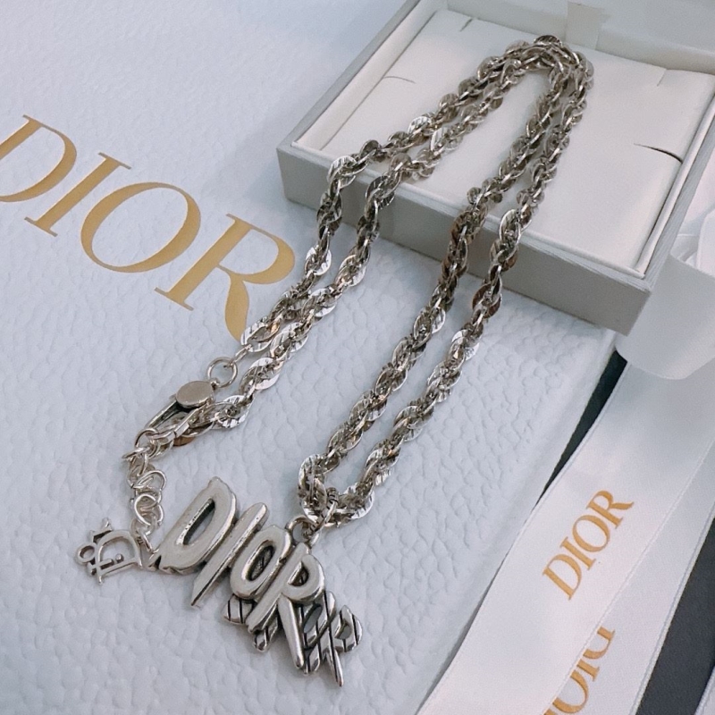 chr1st1an D10r necklaces